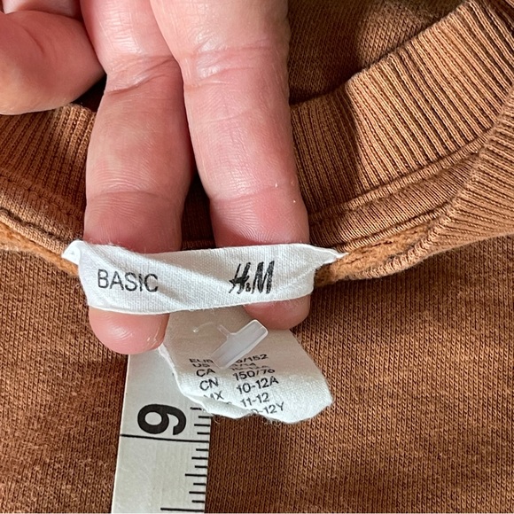 H&M Basic Neutral Brown Sweater Youth Size 10-12A - Picture 4 of 12